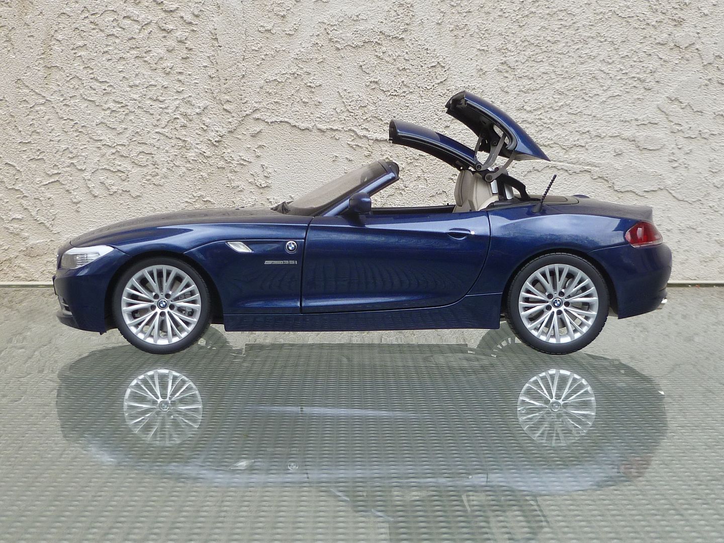 BMW特注 京商 1/18 BMW Z4 (E89) S Drive35i Deepseablue
